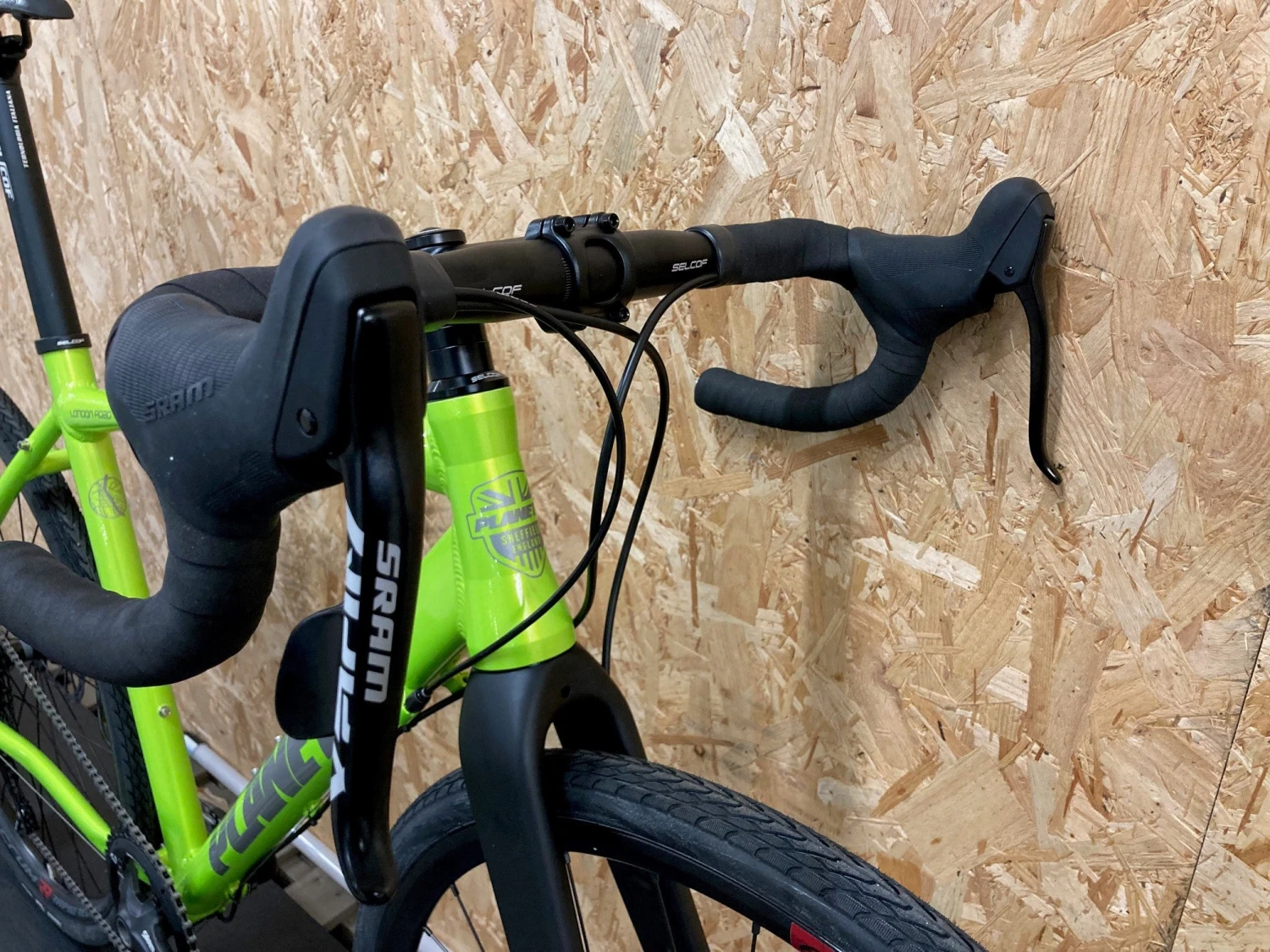 Planet X London Road Apex 1 - Medium - Zesty Lime 9 Planet X London Road Apex 1 - Medium - Zesty Lime - Image 7