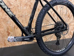 On-One Scandal SRAM SX Mountain Bike / Large / Black & Sand -GearNest Sale Store thumbnail IMG 8956